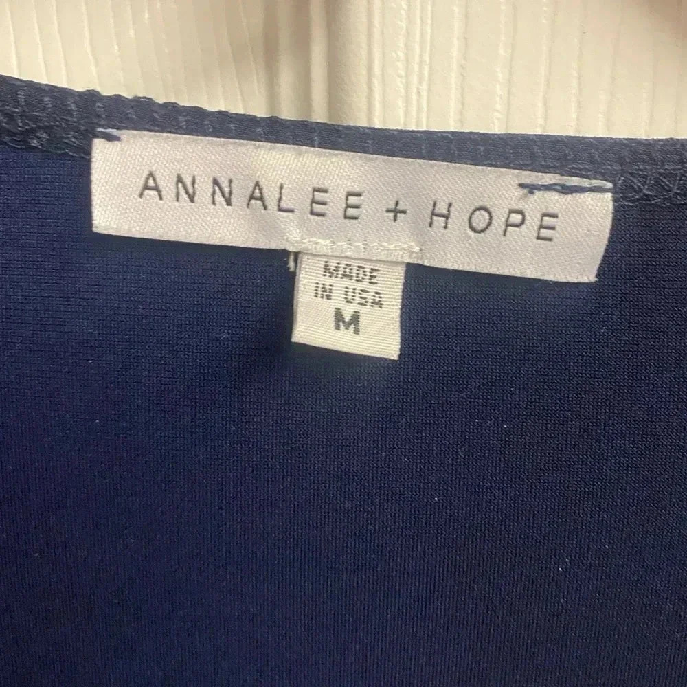 Annalee + Hope Navy Sleeveless Wrap Dress Size Medium. - Picture 2 of 4
